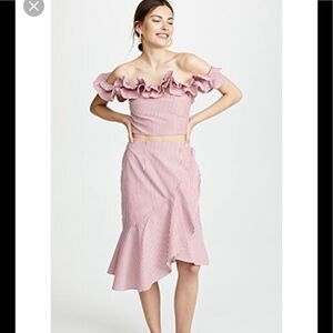 ‎Wayf Off The Shoulder ruffle top